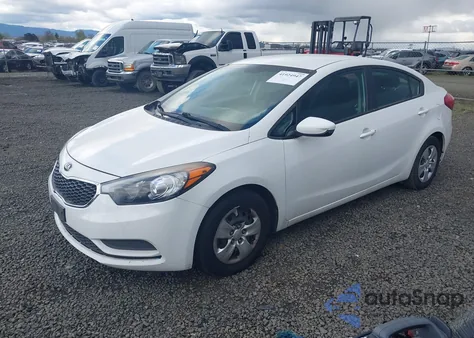 2016 Kia Forte Lx z USA, uszkodzony, nr VIN KNAFK4A64G5619676